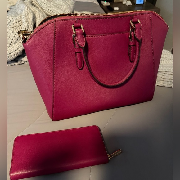 Michael Kors Purse and Wallet - Picture 2 of 4